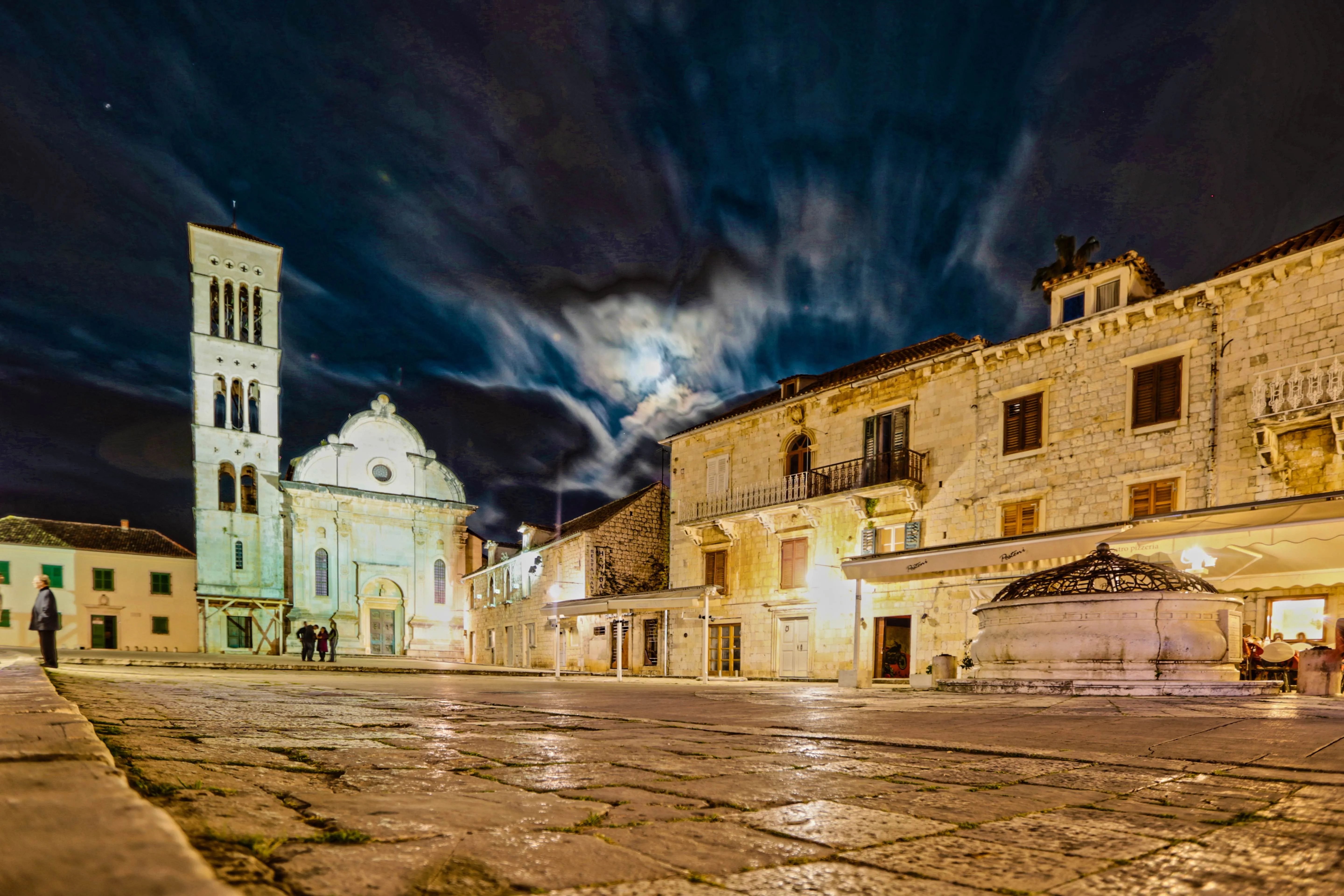 Hvar by night
